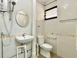 Blk 226 Jurong East Street 21 (Jurong East), HDB 5 Rooms #566711171